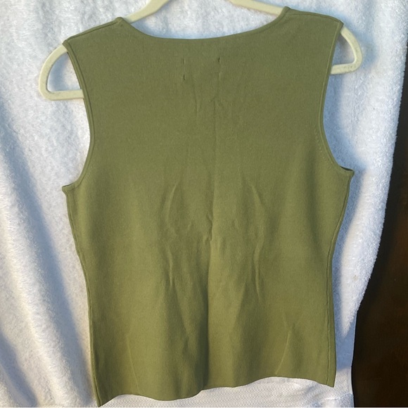 Chico’s Design Apparel Lucie 3 Sleeveless Knit Aspen Green; NWT; M/8 - Picture 4 of 11